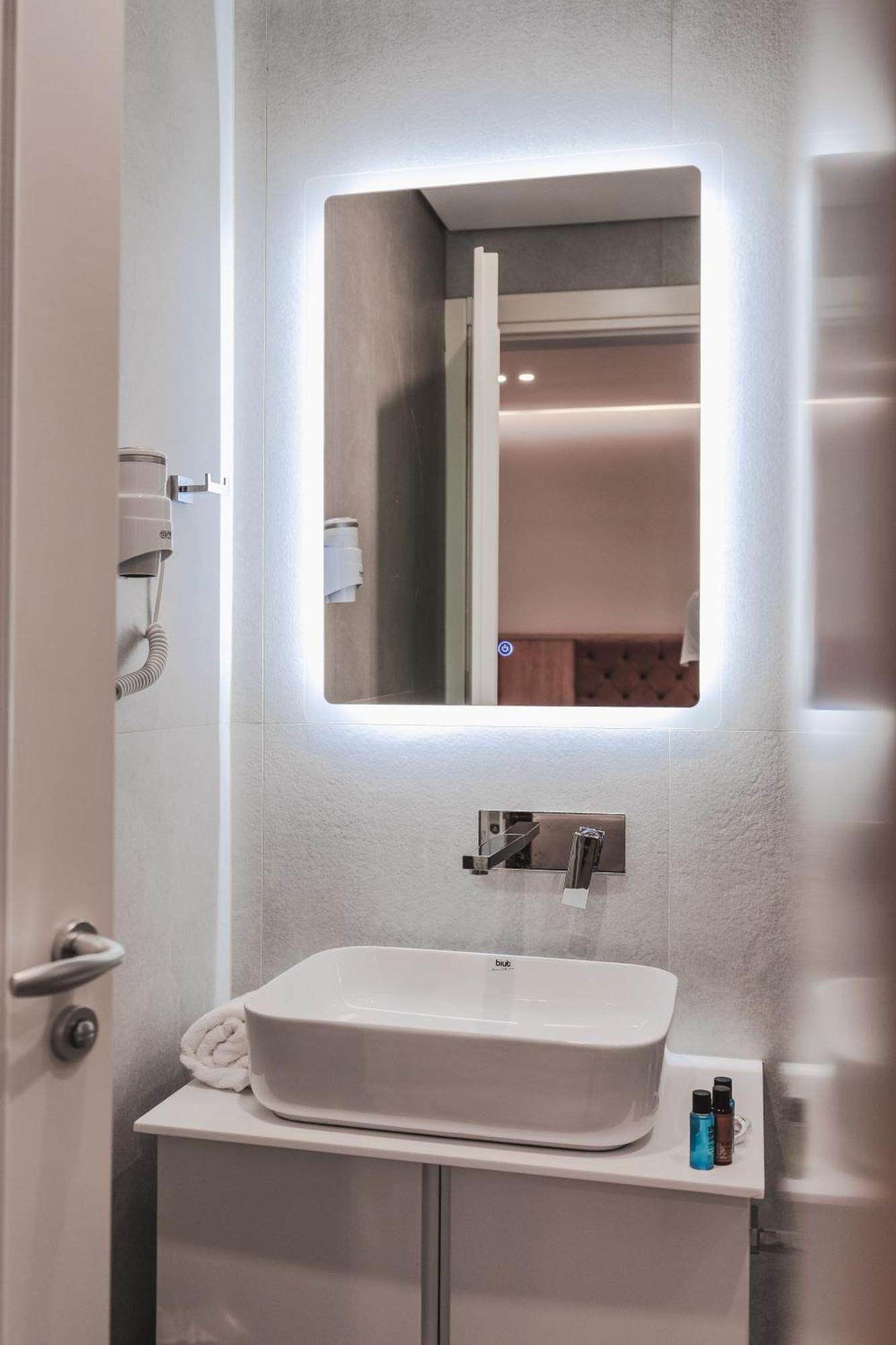 Koko Hotel Ксамил Экстерьер фото